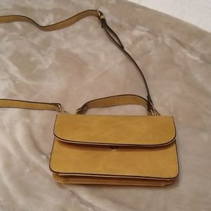 Crossbody purse